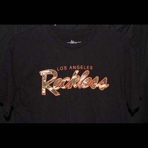 YOUNG AND RECKLESS LARGE T-SHIRT